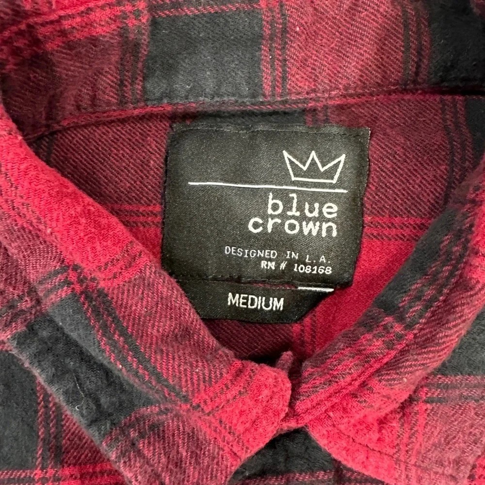 Blue Crown Red Black Plaid Flannel Shirt Long Sleeve Button Up Men's Medium - Picture 2 of 5